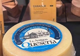 El queso de oveja de Mora de Toledo que ha sido elegido el mejor de España en su categoría