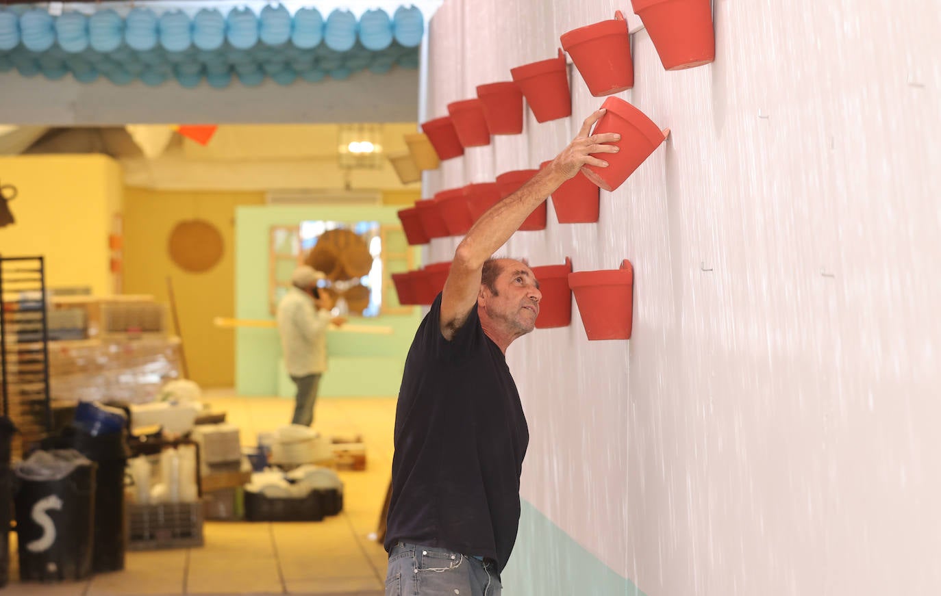 Fotos: el montaje de la Feria de Córdoba llega a los últimos toques