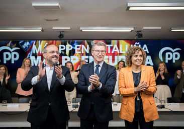 Fernández recuerda al PSC que el PP se ganó el derecho de estar en la Mesa del Parlament