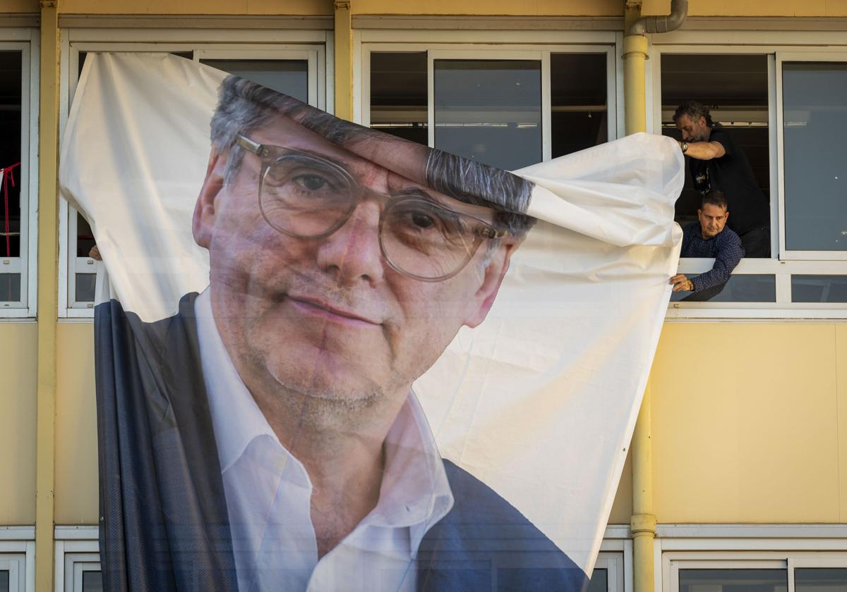 En vídeo: Reacciones de dirigentes políticos catalanes tras el 12M | Lona de Carles Puigdemont