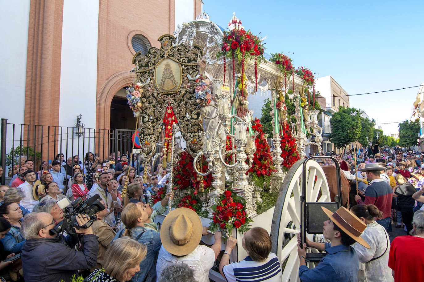 La Hermandad del Cerro inicia su peregrinación este miércoles a la aldea del Rocío 