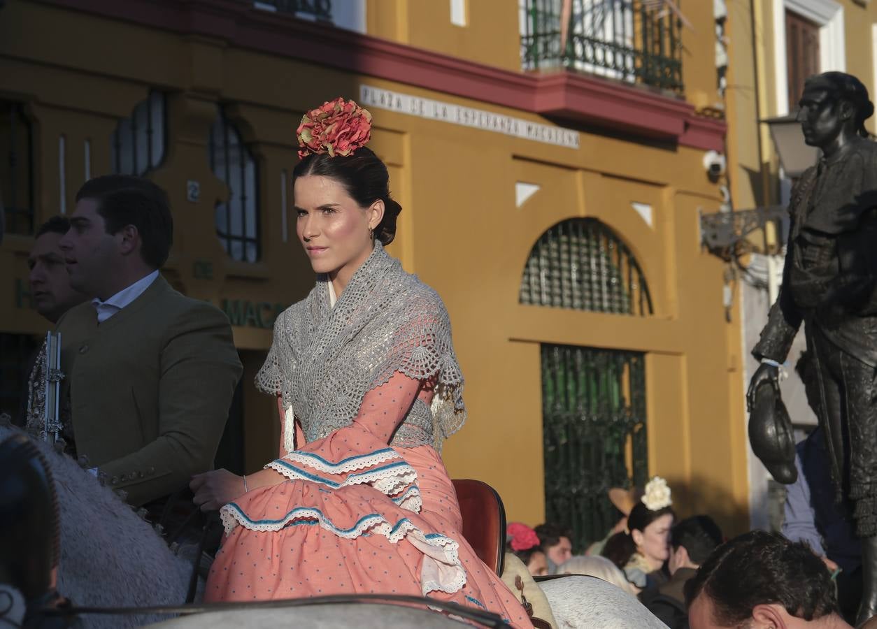 La Hermandad del Rocío de la Macarena inicia su peregrinación hacia la aldea