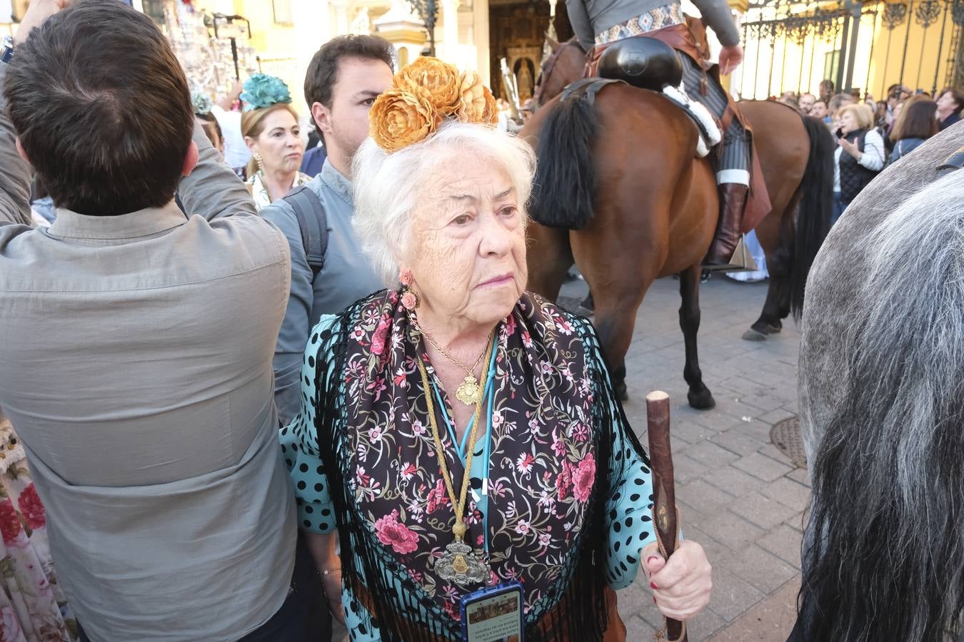 La Hermandad del Rocío de la Macarena inicia su peregrinación hacia la aldea