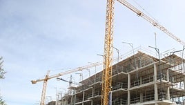 La Junta 'vende' otras 316 viviendas con un alquiler de 646 euros mensuales en el Polígono