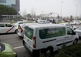 Condenan a cárcel a un hombre sin antecedentes por no devolver un coche que alquiló en Oviedo