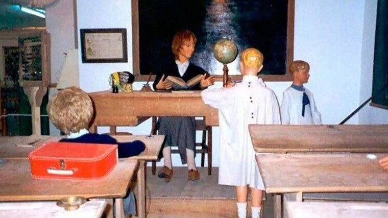 Recreación de una de las aulas que se pueden contemplar en el Museo del Niño, en Albacete