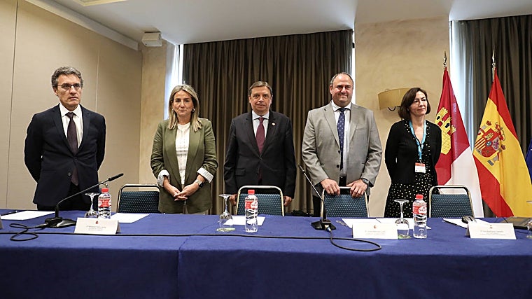 Planas y Tolón presidieron este encuentro sobre Ganadería Extensiva en España