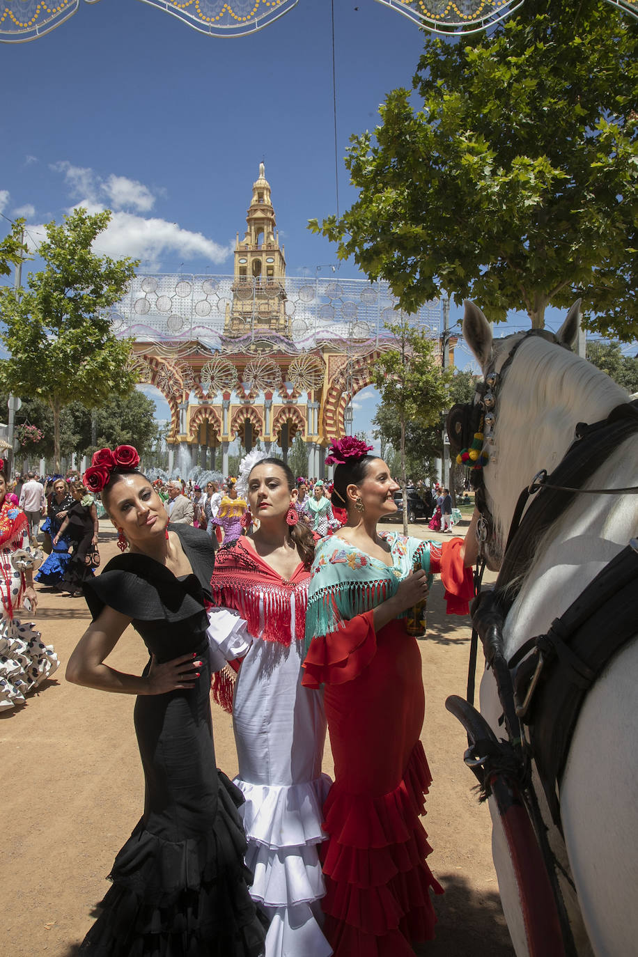 Fotos: El Arenal abarrotado en el primer sábado de la Feria de Córdoba