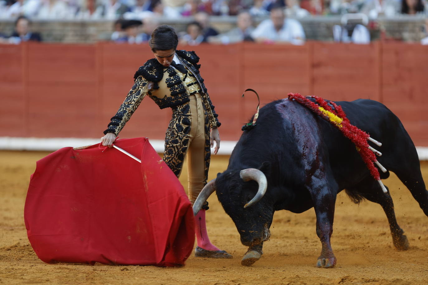 Fotos: los destellos de Ventura y Román en la primera corrida de Feria de Córdoba