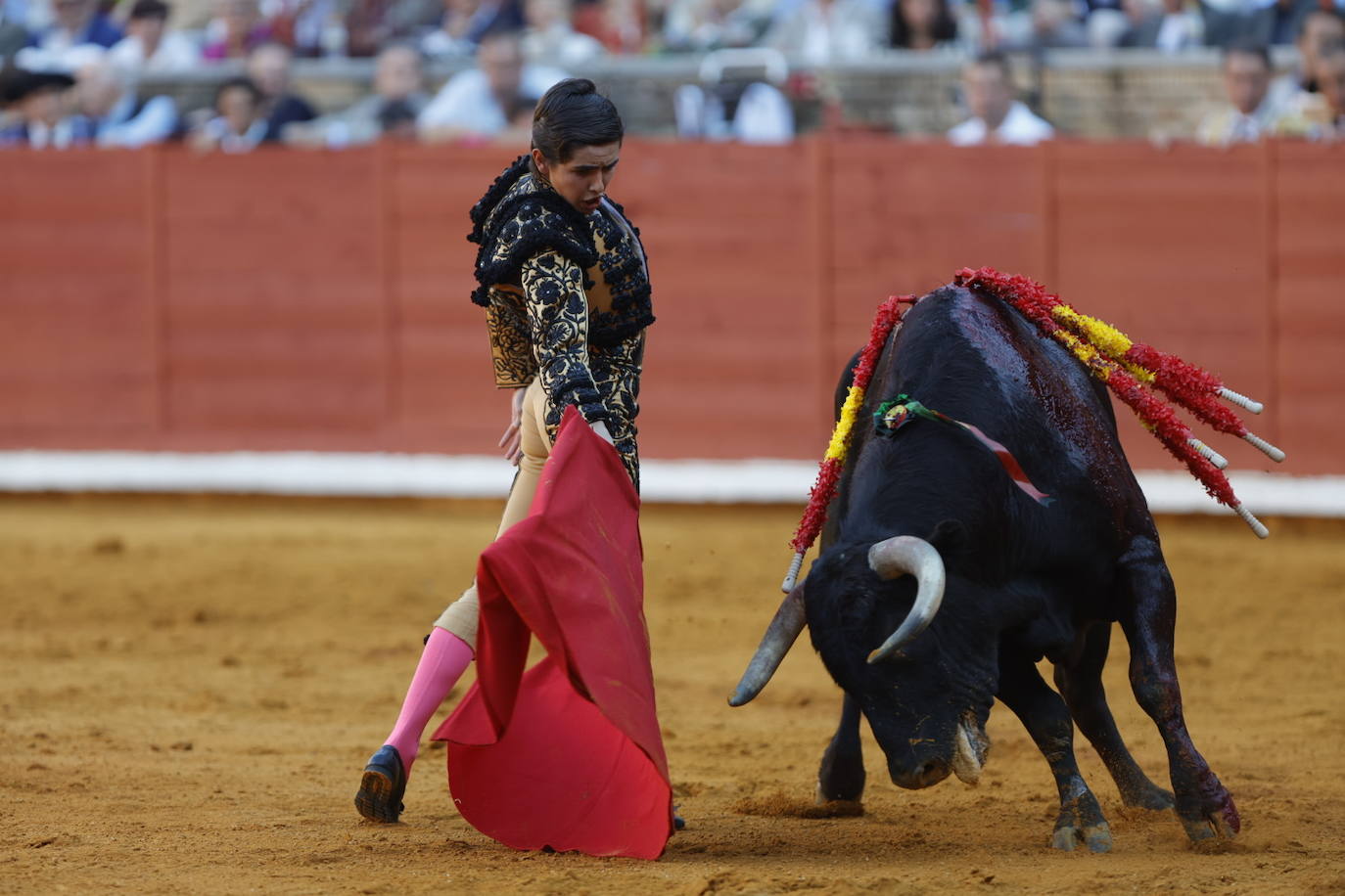 Fotos: los destellos de Ventura y Román en la primera corrida de Feria de Córdoba