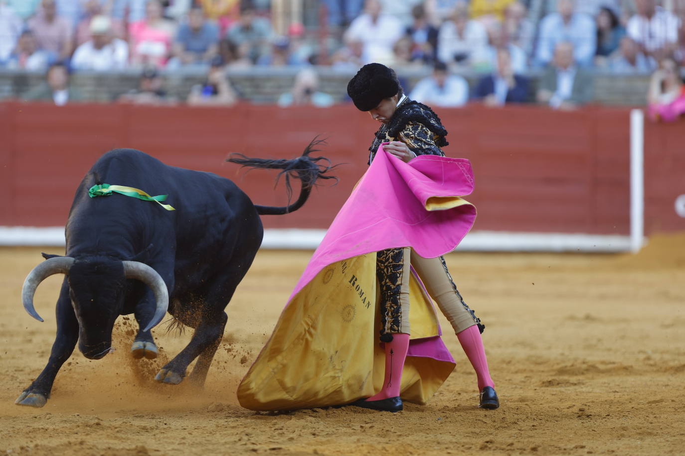 Fotos: los destellos de Ventura y Román en la primera corrida de Feria de Córdoba