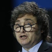 El líder argentino: «Calaña atornillada al poder, aun con la mujer corrupta y se toma cinco días»