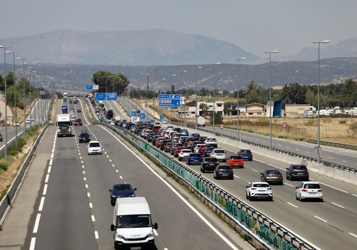 La autovía A-1, junto al Jarama