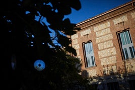 Buscan trabajadores en un pueblo de Madrid: ofrece casa gratis, sueldo y gastos de luz y agua incluidos