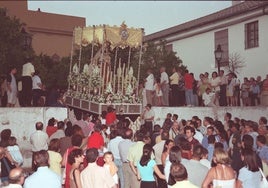 El Carmen de San Cayetano prepara una exposición por los 25 años de la recuperación de la procesión de la Virgen en Córdoba