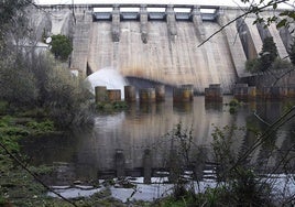 Los embalses del Guadalquivir pierden 28 hectómetros cúbicos de agua en una semana