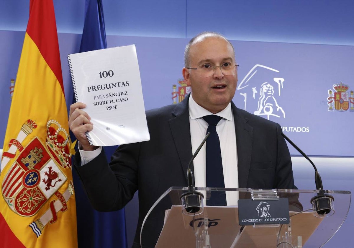 El portavoz parlamentario del PP Miguel Tellado, esta mañana en el Congreso de los Diputados