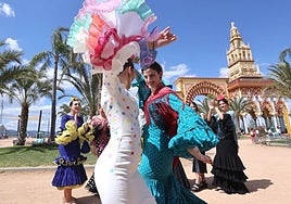 Las imágenes del ambiente en las casetas este martes en la Feria de Córdoba (II)