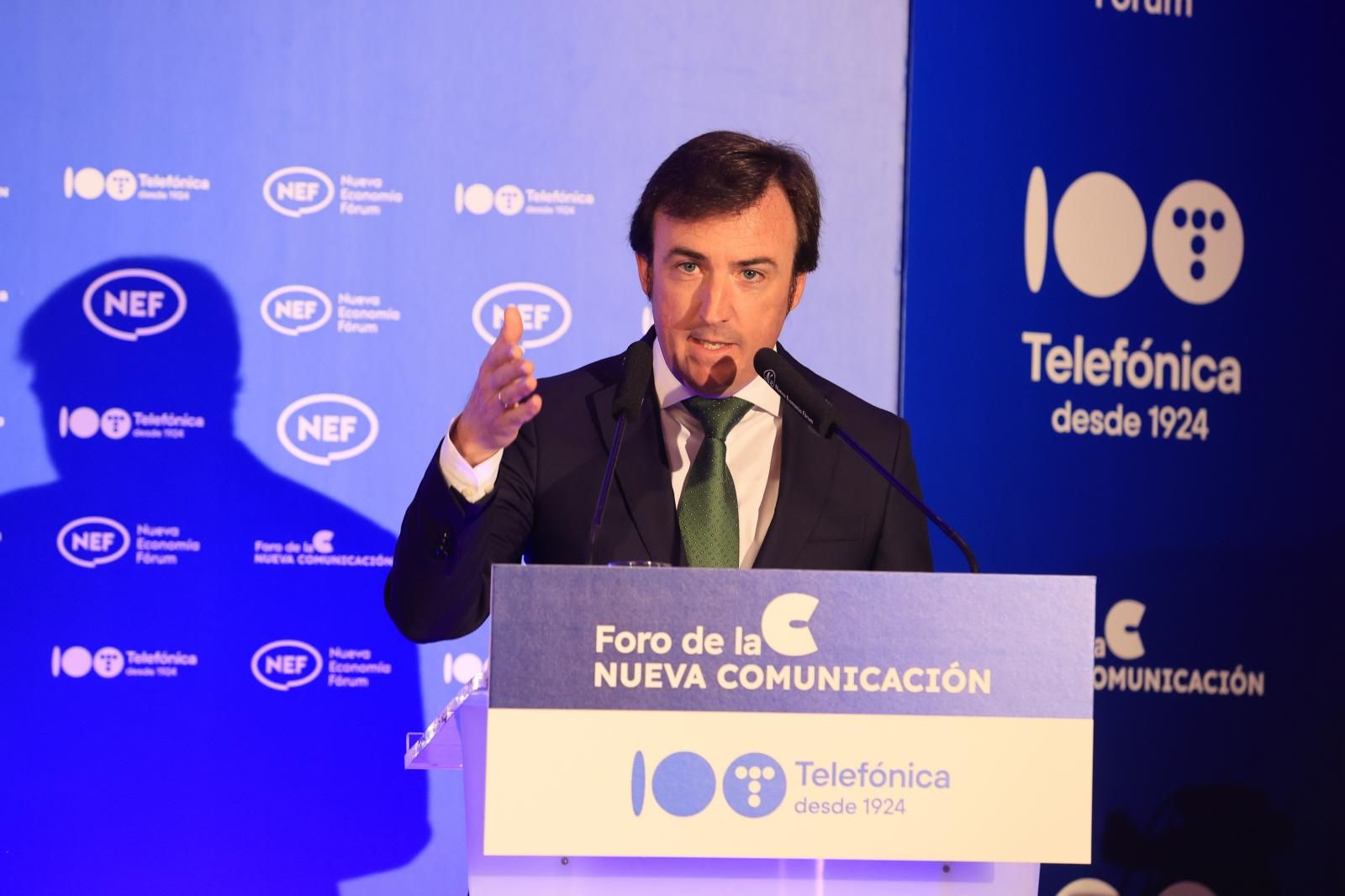 Javier Visiers, CEO de Abside Media, ha sido el encargado de presentar al director de ABC, Julián Quirós