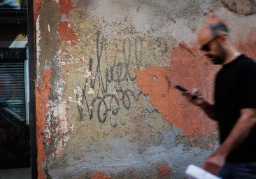 Madrid protege el grafiti de Muelle hallado en un edificio en obras de Latina, y se encargará de restaurarlo