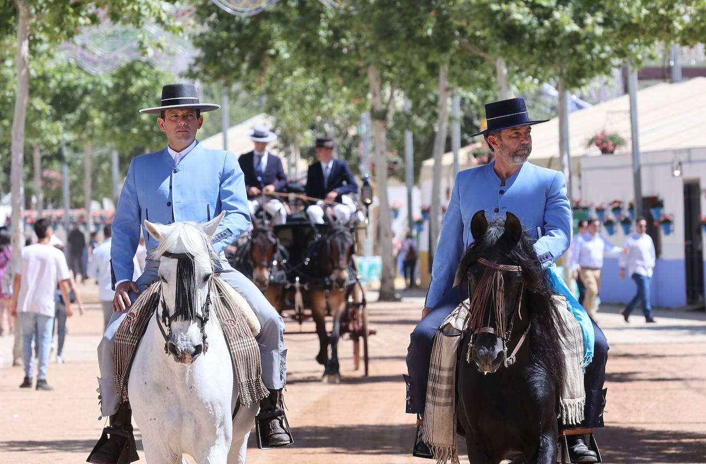 Fotos: ambiente de gala en el Arenal en el miércoles de la Feria de Córdoba