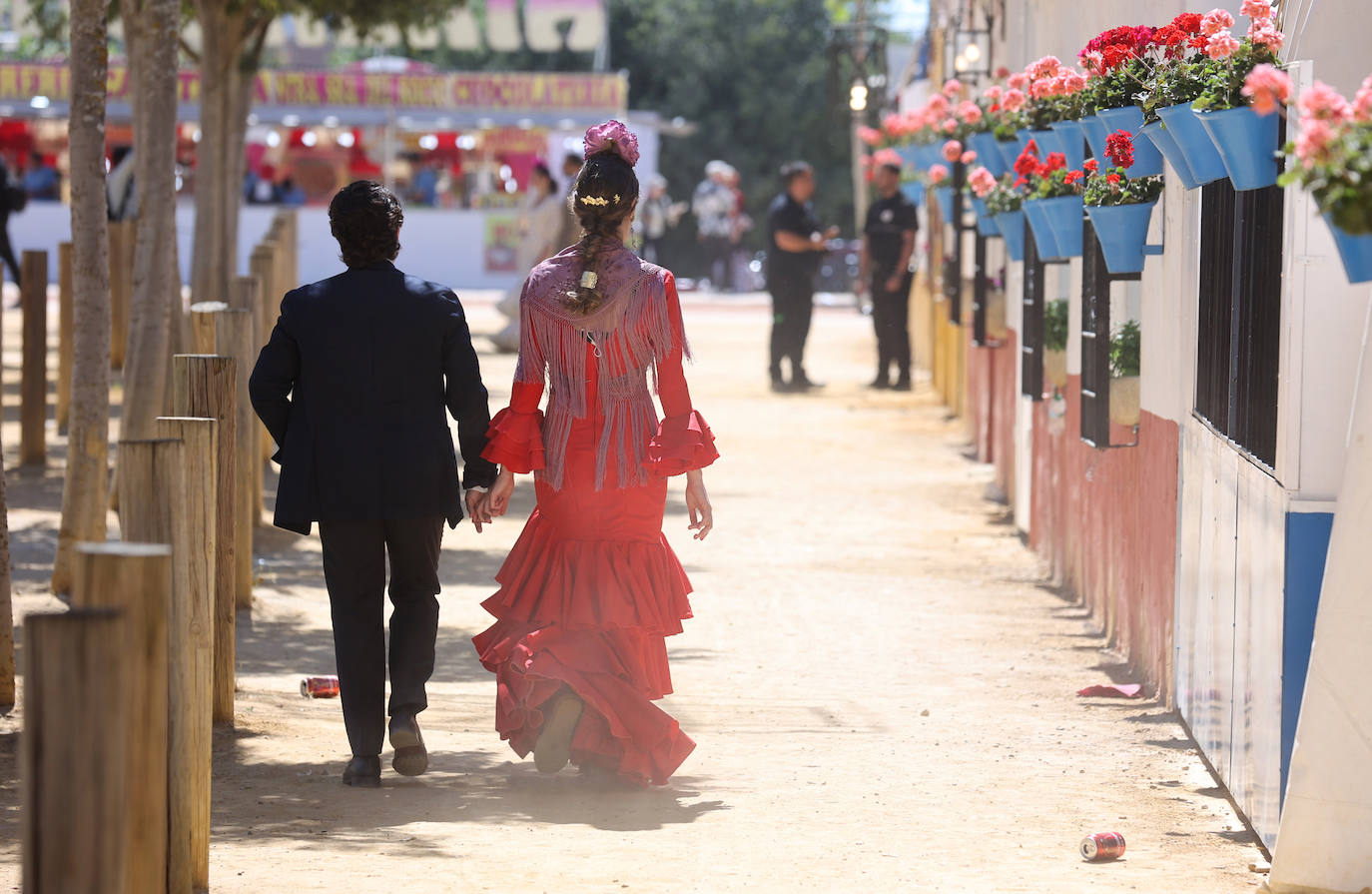 Fotos: ambiente de gala en el Arenal en el miércoles de la Feria de Córdoba