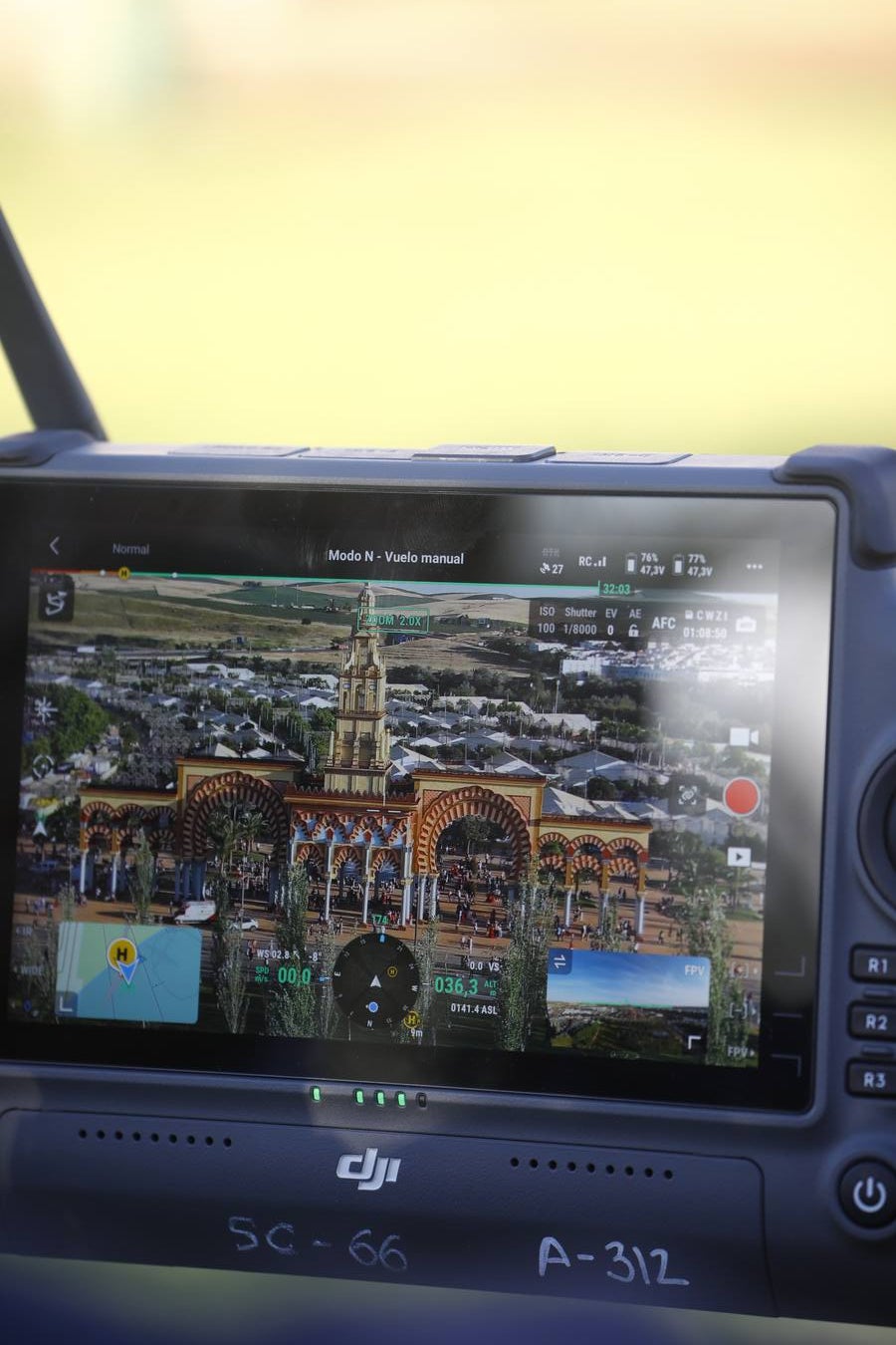 Fotos: La brillante exhibición de drones de la Policía Nacional en la Feria de Córdoba