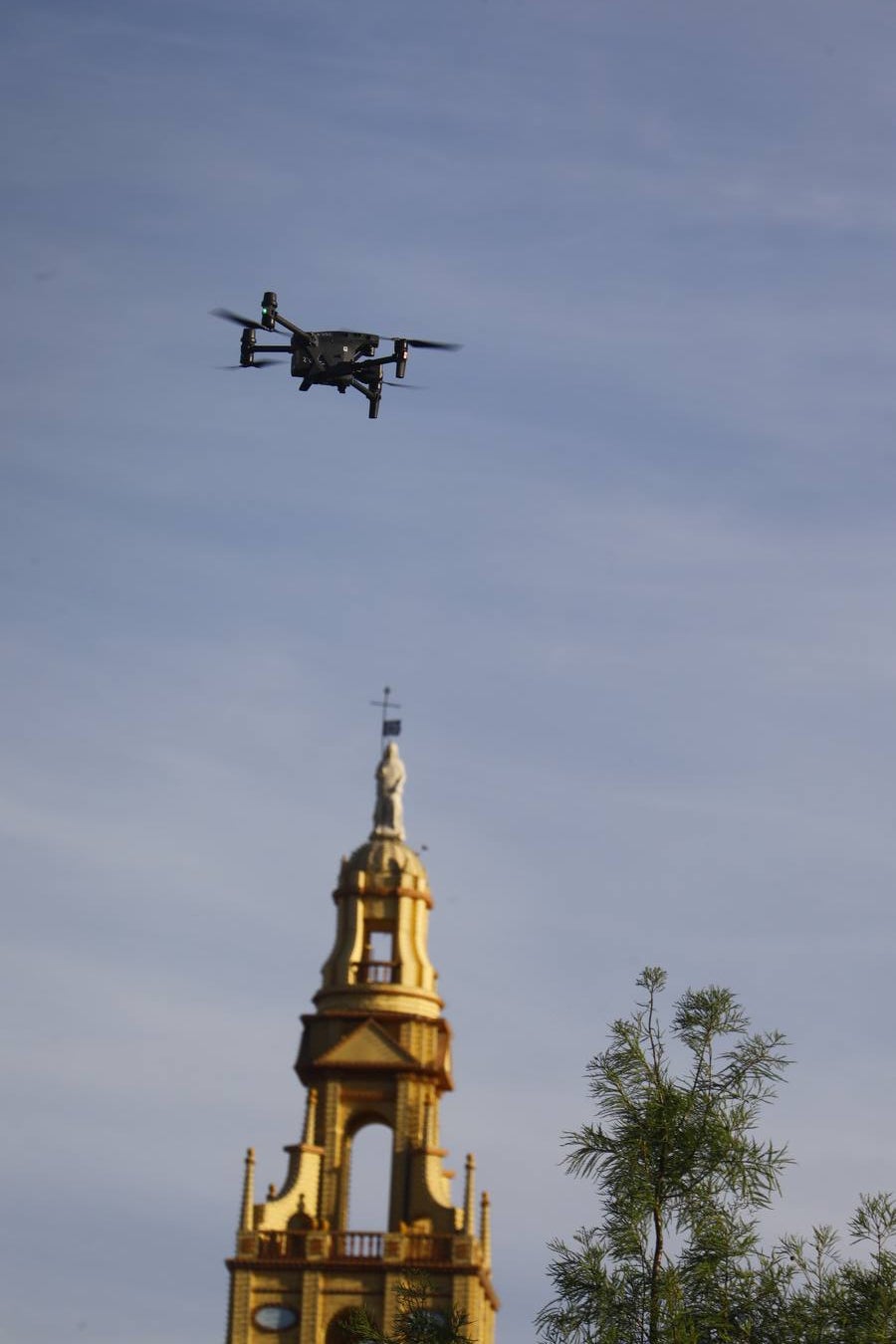 Fotos: La brillante exhibición de drones de la Policía Nacional en la Feria de Córdoba