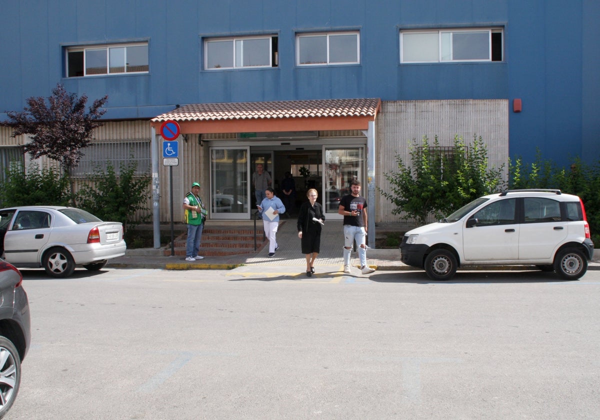 Entrada al centro de salud de Priego de Córdoba