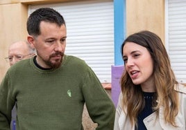 Piden tres años de cárcel para el hombre que acosó a Pablo Iglesias e Irene Montero en su chalé