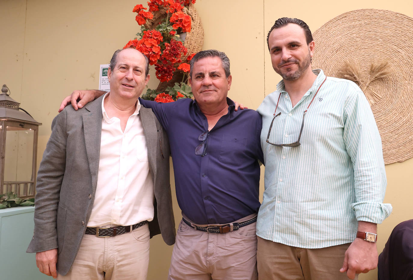 Las imágenes del ambiente en las casetas el último sábado de la Feria de Córdoba (I)