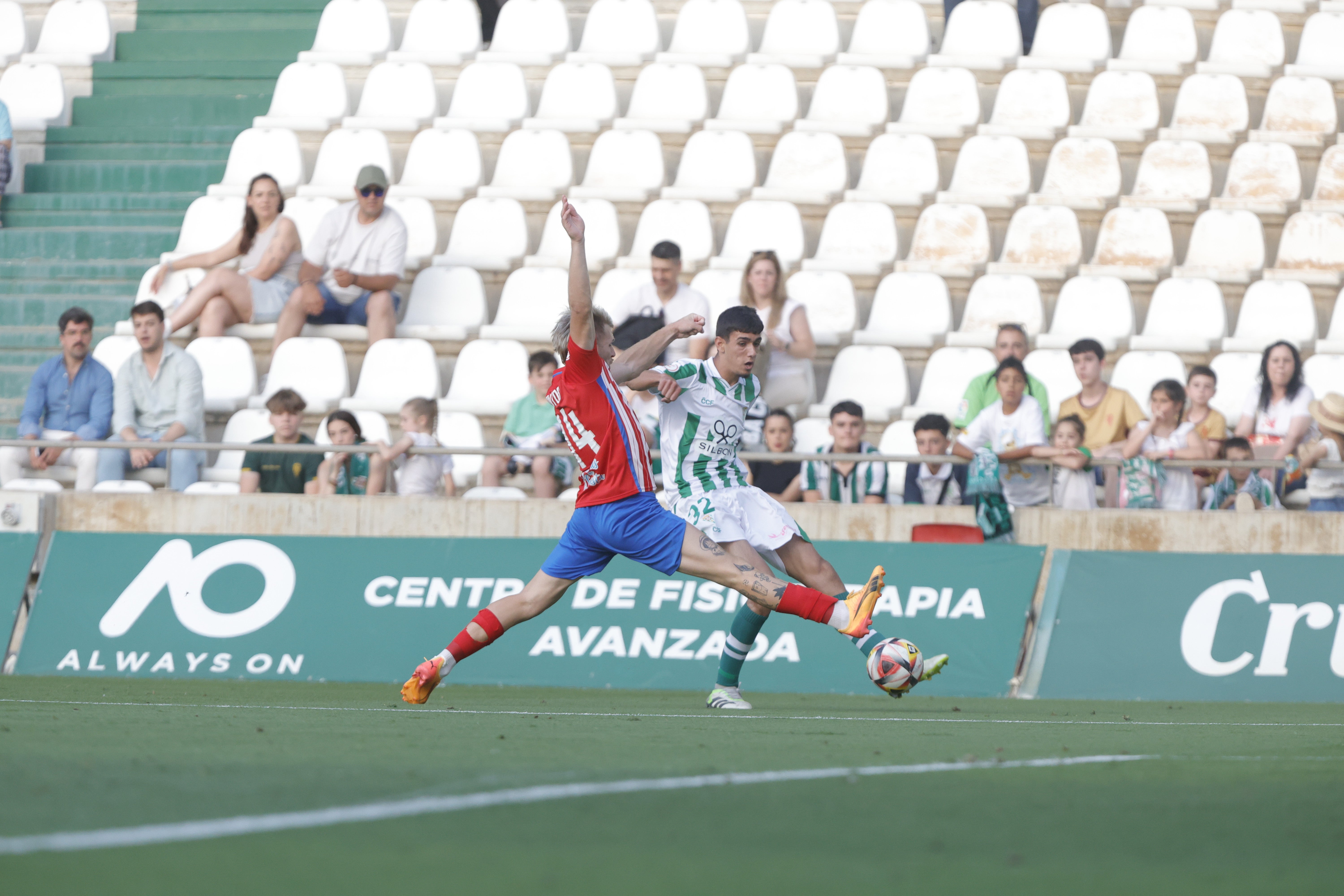 Fotos: la rápida victoria del Córdoba CF ante el Algeciras