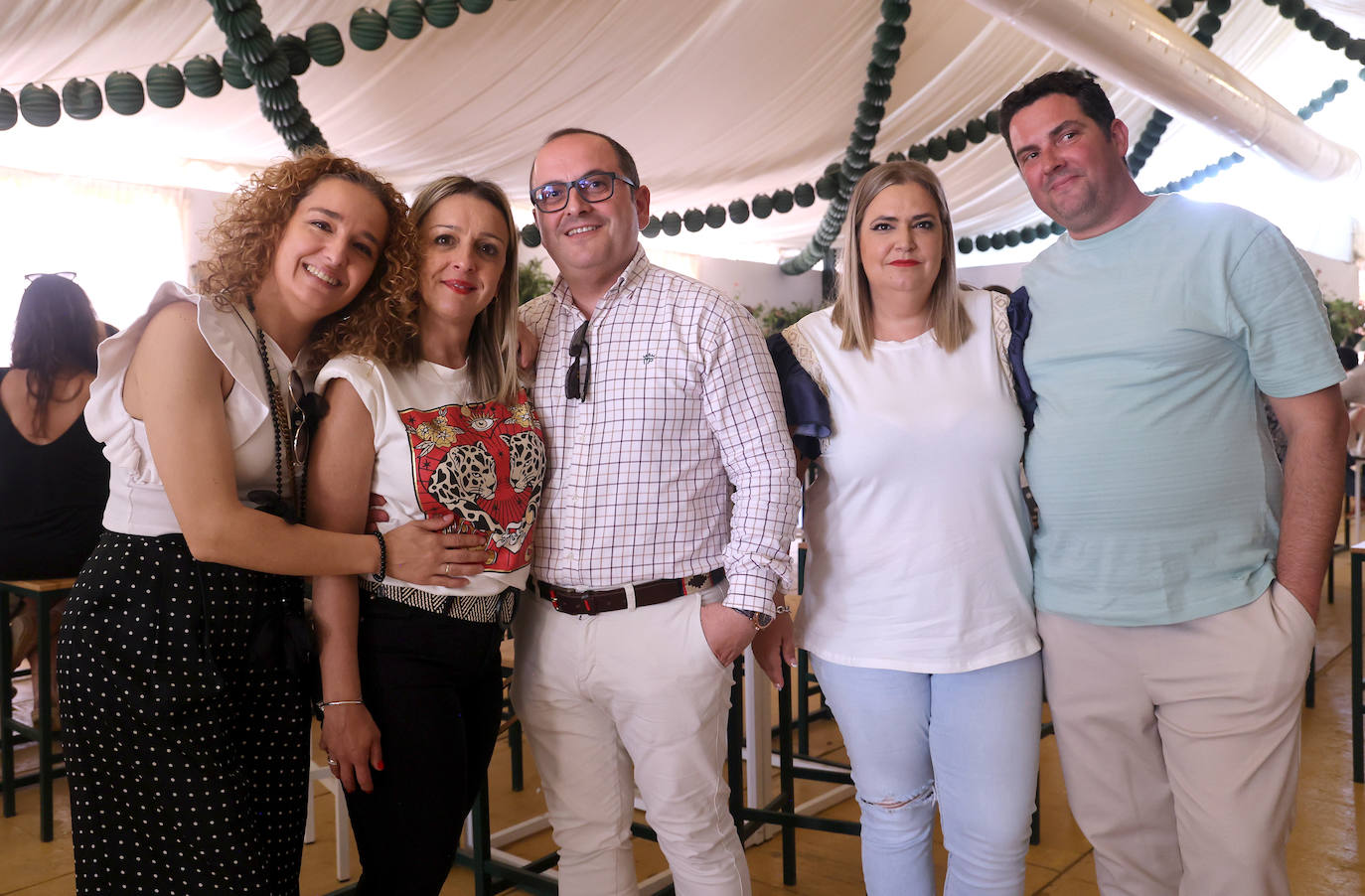 Las imágenes del ambiente este último sábado en las casetas de la Feria de Córdoba (II)