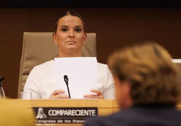 La presidenta del Gobierno de Baleares, Marga Prohens, en la comisión de investigación del Congreso sobre la compra de mascarillas durante la pandemia del Covid-19