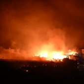 Bajo control el incendio en el vertedero de Zonzamas en Lanzarote