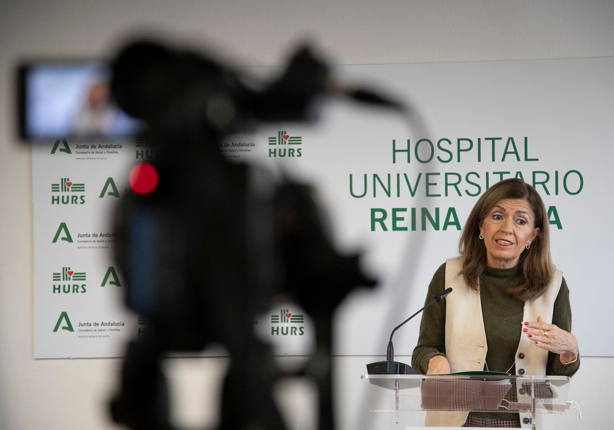 María Jesús Botella en una comparecencia en el Hospital Reina Sofía