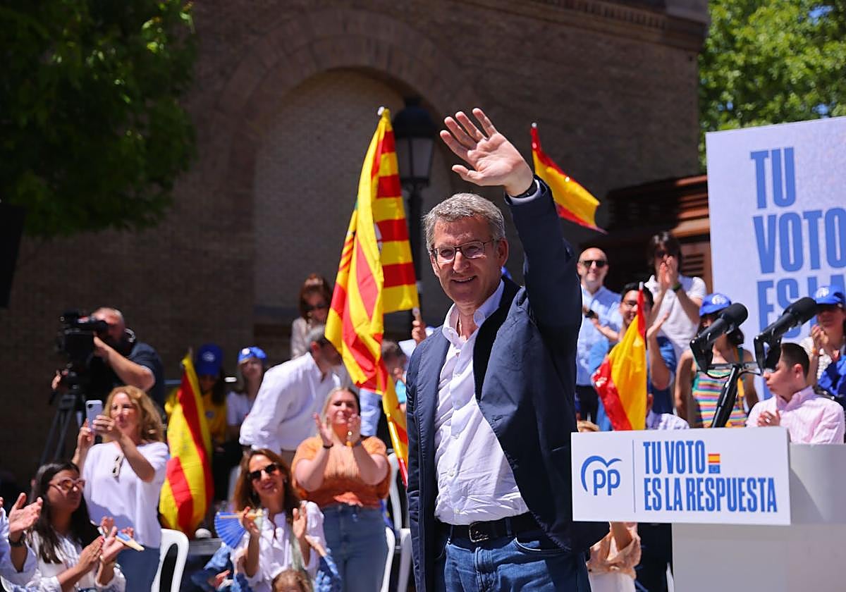 Alberto Núñez Feijóo, durante un mitin en Aragón
