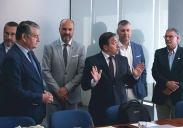 Albares escuchará por primera vez a los trabajadores españoles en Gibraltar