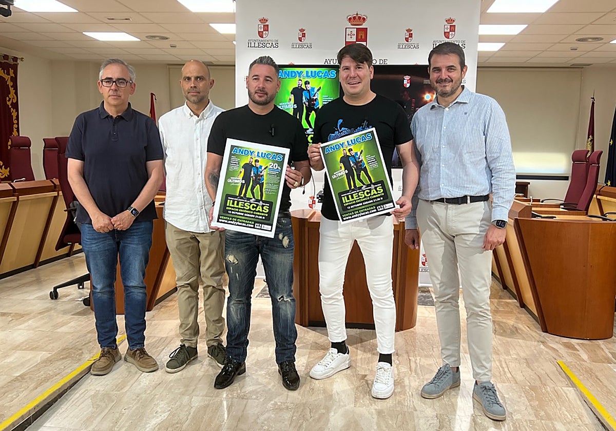Andy y Lucas durante la presentación de su concierto en el Ayuntamiento de Illescas