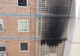 Un incendio en la cocina de un piso provoca el desalojo de todo un bloque en Toledo