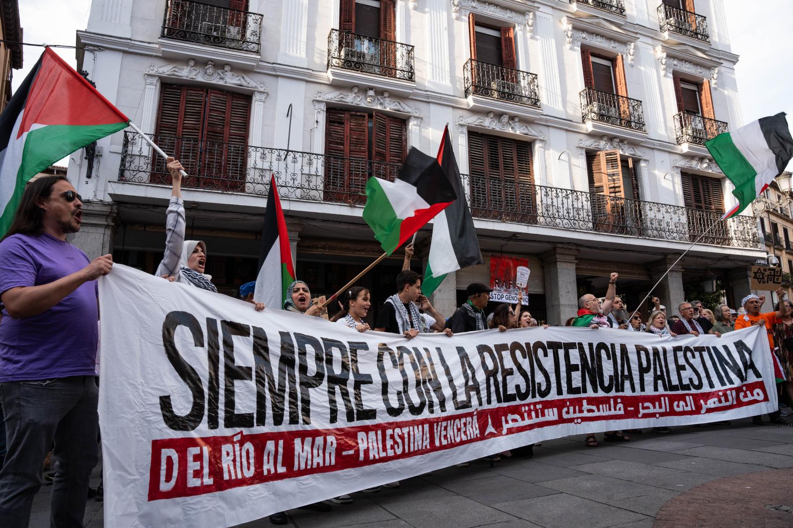 mani-palestina-sol.jpg