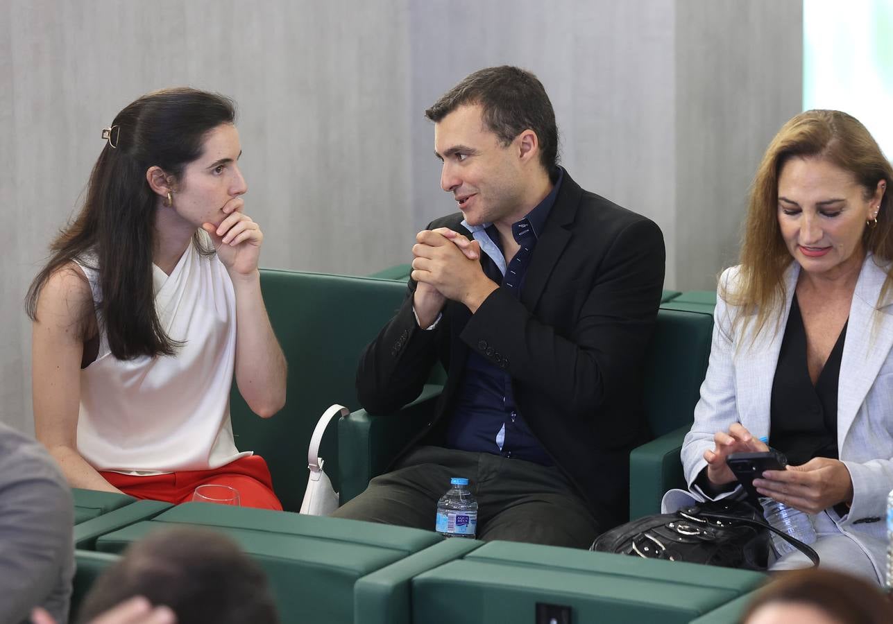 Fotos: el director Territorial Sur de Telefónica en La Mirada Económica de ABC Córdoba