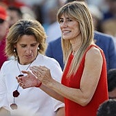 La mujer de Pedro Sánchez disfraza su empresa con un dominio web propio de una ONG