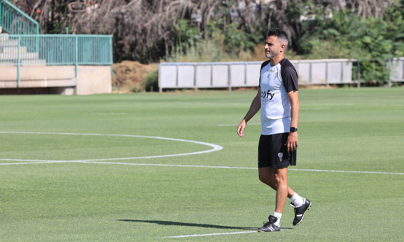 Fotos: el Córdoba CF prepara uno de los partidos de la temporada