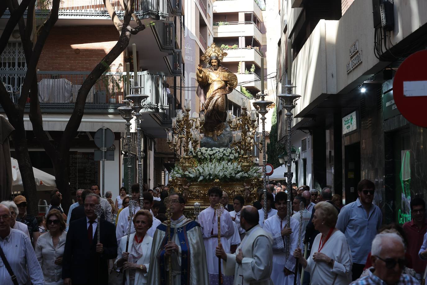 Fotos: la solemne procesión del Sagrado Corazón de Jesús en Córdoba