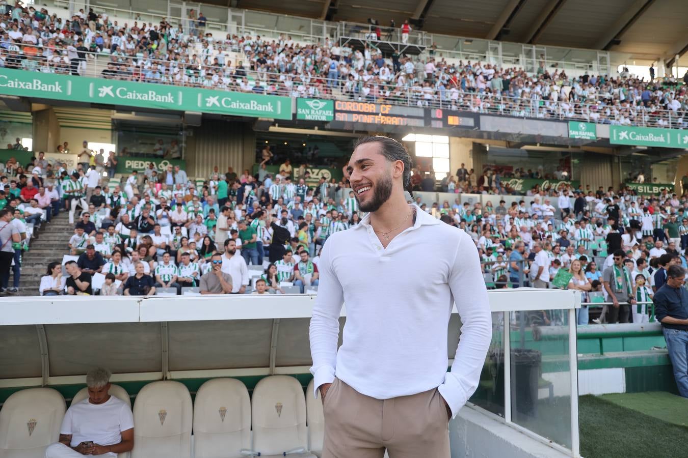 El ambiente del Córdoba-Ponferradina, en imágenes