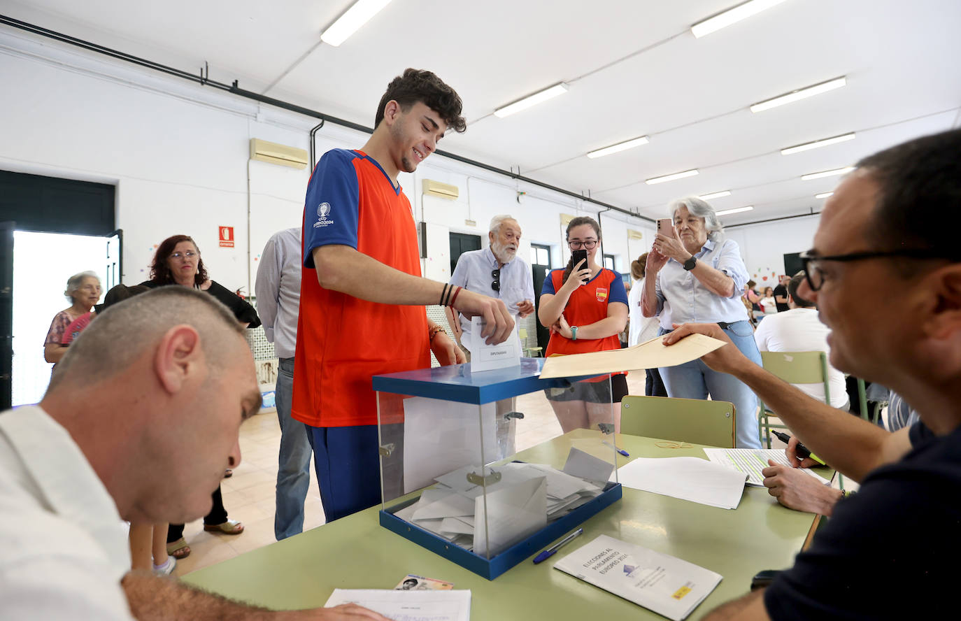Cordoba vota: la jornada electoral, en imágenes