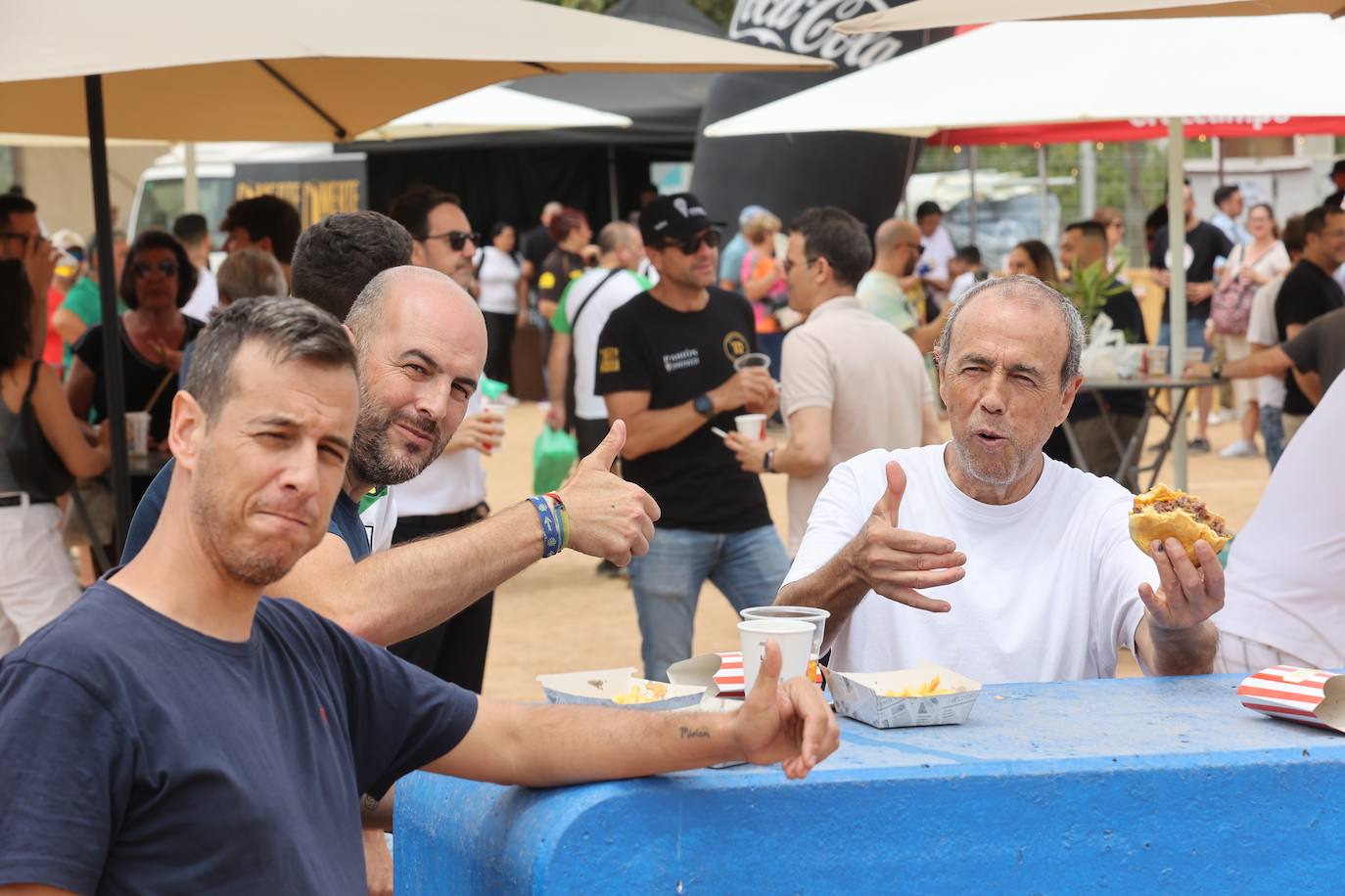 Fotos: las mejores imágenes del ambiente en la Fan Zone del Córdoba CF