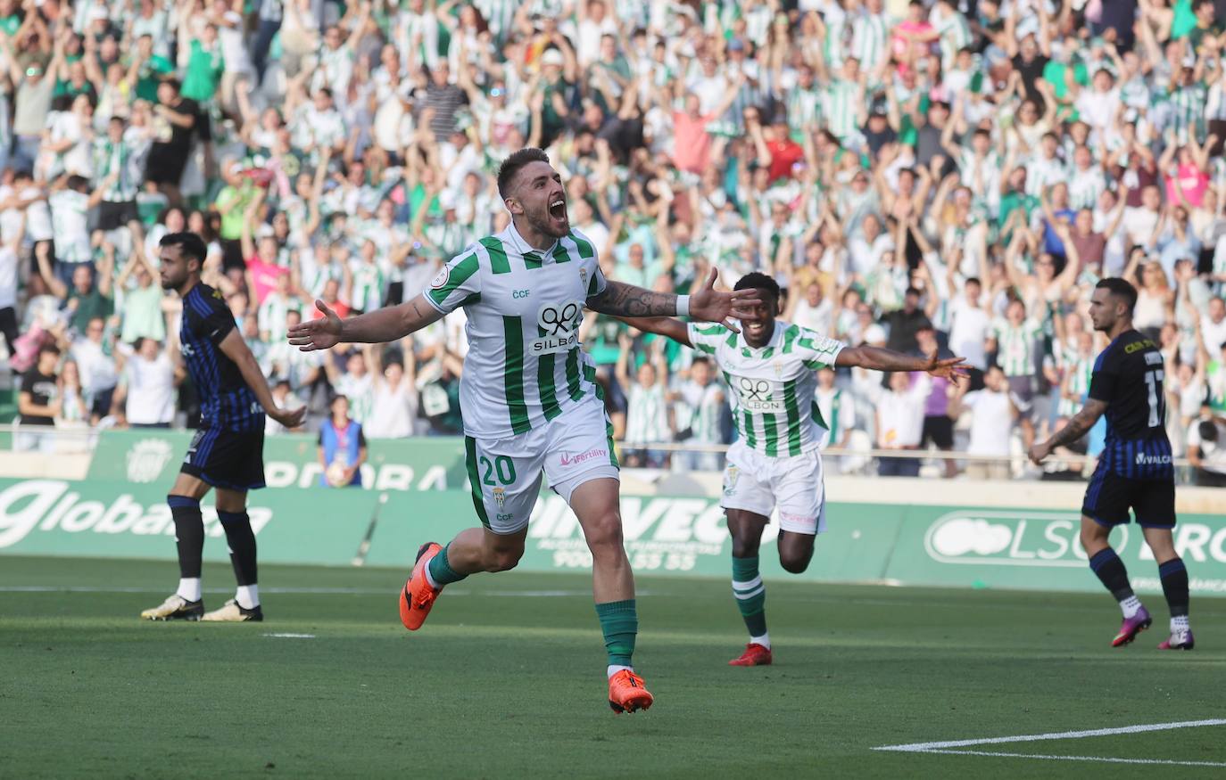 Fotos: el emocionante triunfo del Córdoba ante la Ponferradina