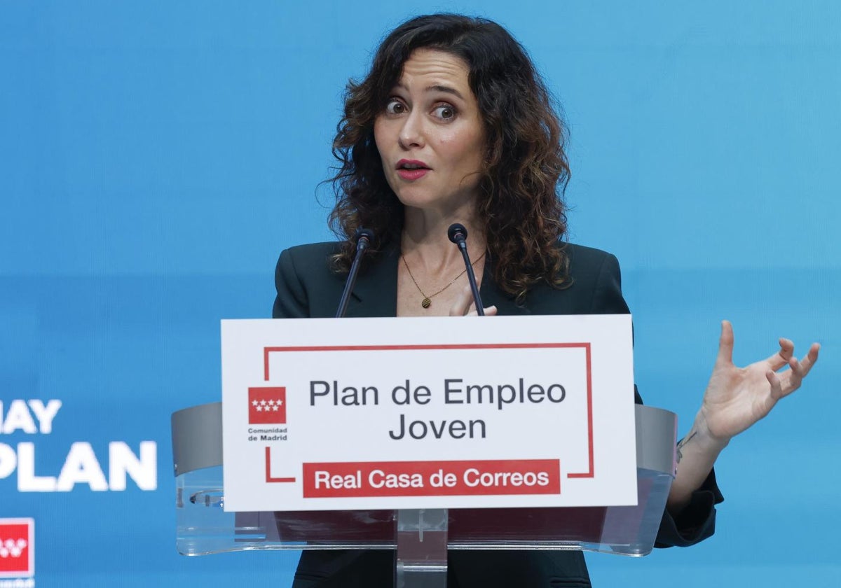 La presidenta madrileña, Isabel Díaz Ayuso, presenta el nuevo plan de empleo joven